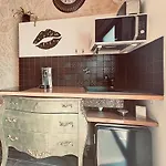 Le Lovy , Independant Avec Jacuzzi 아파트 *