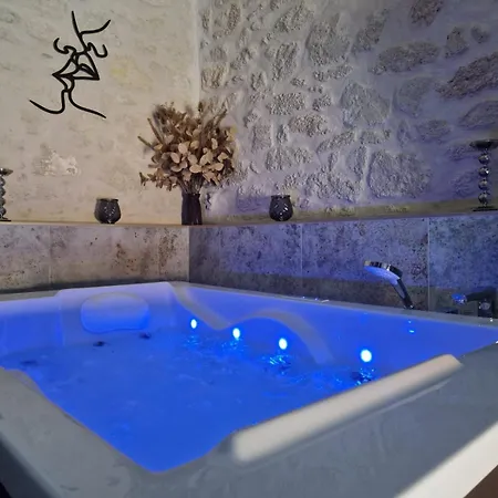 Apartamento Le Lovy , Independant Avec Jacuzzi