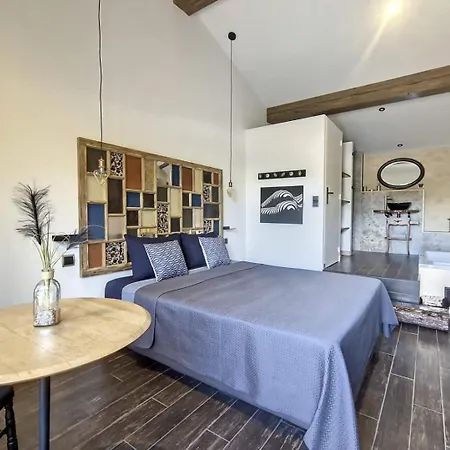 Le Lovy , Indépendant Avec Jacuzzi *