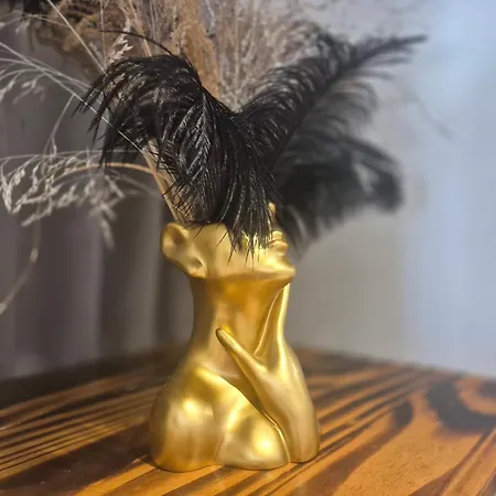 Le Lovy , Indépendant Avec Jacuzzi * Cubnezais