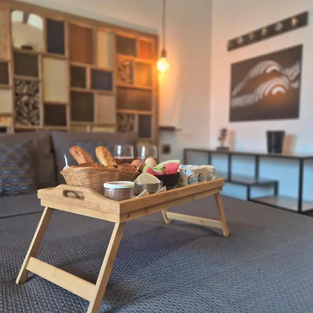 Le Lovy , Independant Avec Jacuzzi Apartament *
