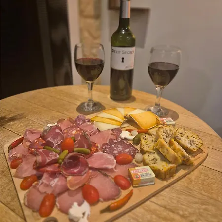 Le Lovy , Indépendant Avec Jacuzzi