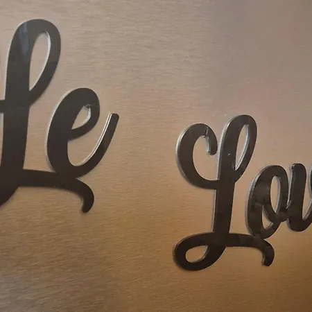 Appartement Le Lovy , Indépendant Avec Jacuzzi *