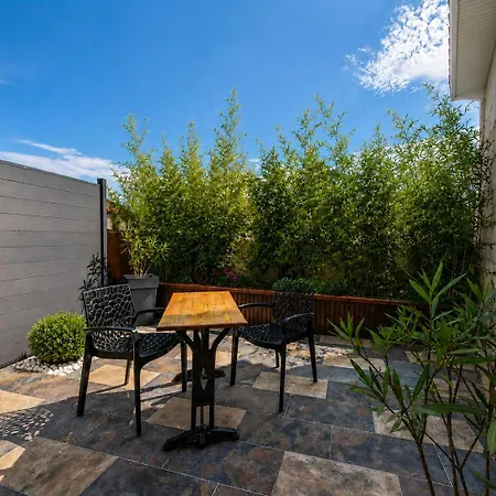 Apartament Le Lovy , Independant Avec Jacuzzi *
