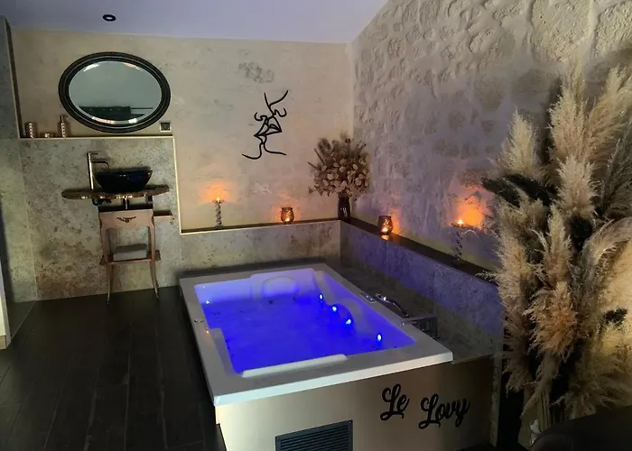 Le Lovy , Independant Avec Jacuzzi