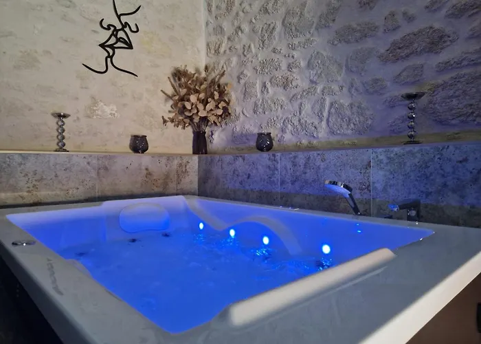 아파트 Le Lovy , Independant Avec Jacuzzi